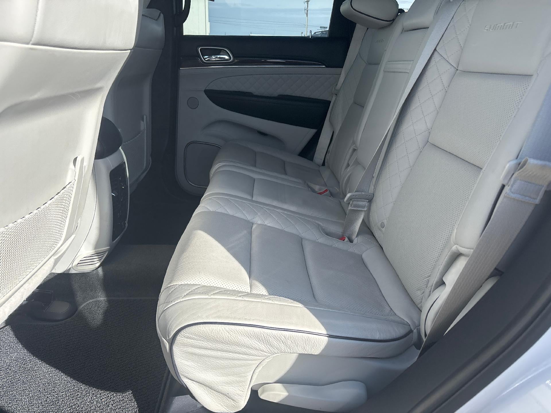 2017 Jeep Grand Cherokee Summit