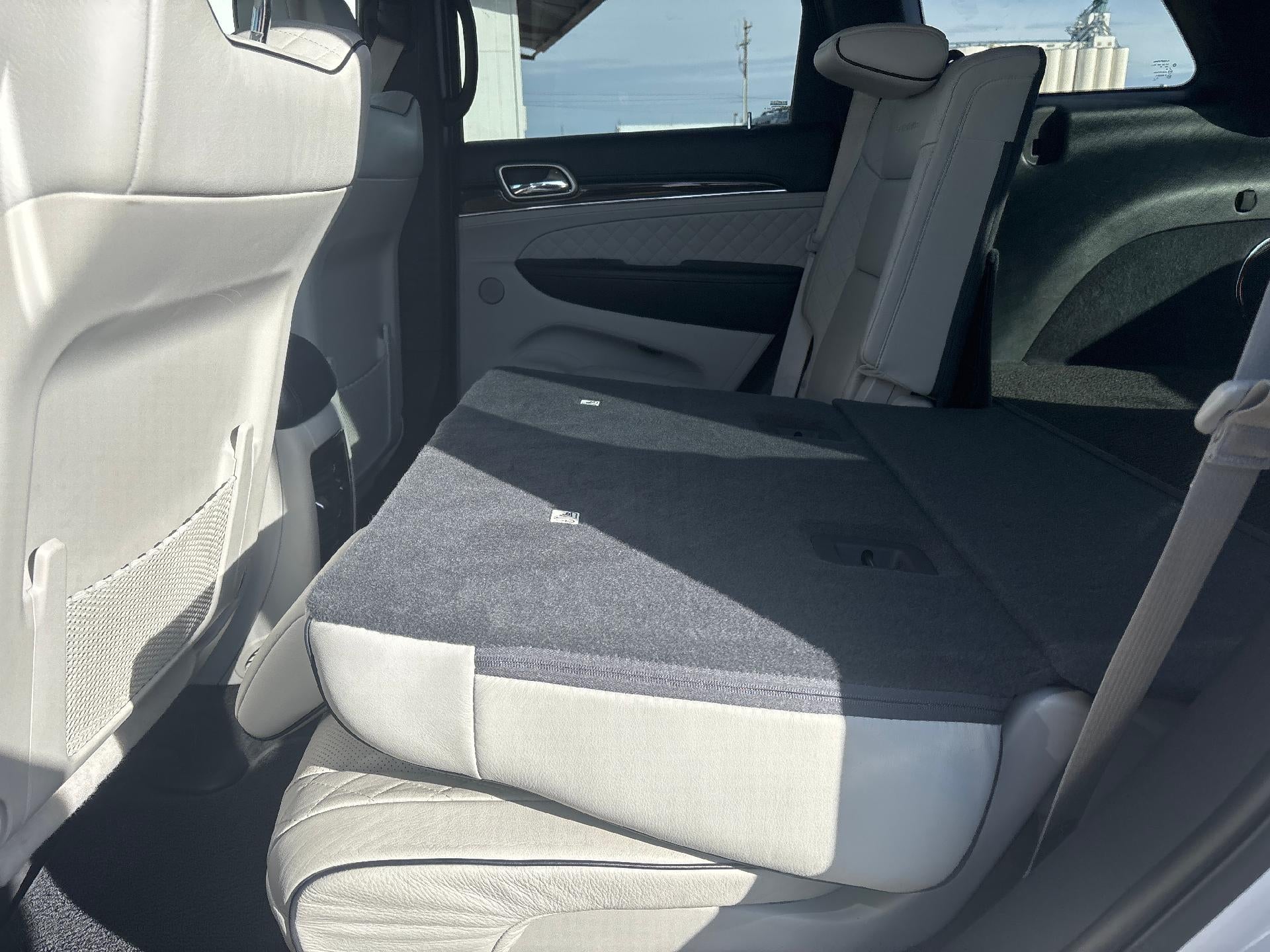 2017 Jeep Grand Cherokee Summit