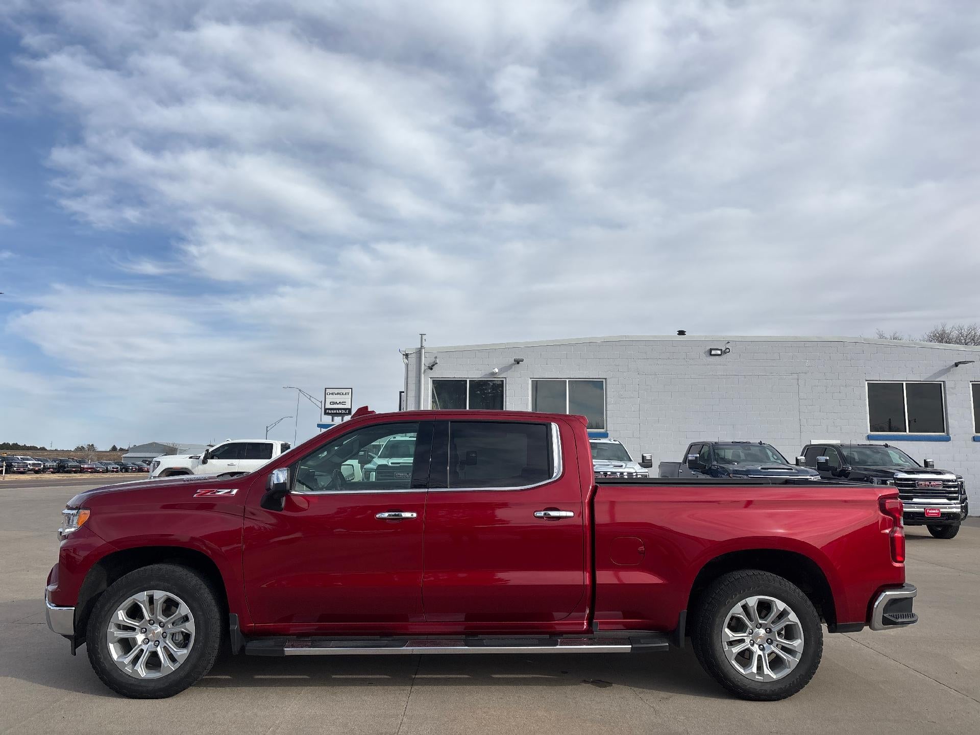 2025 Chevrolet Silverado 1500 LTZ