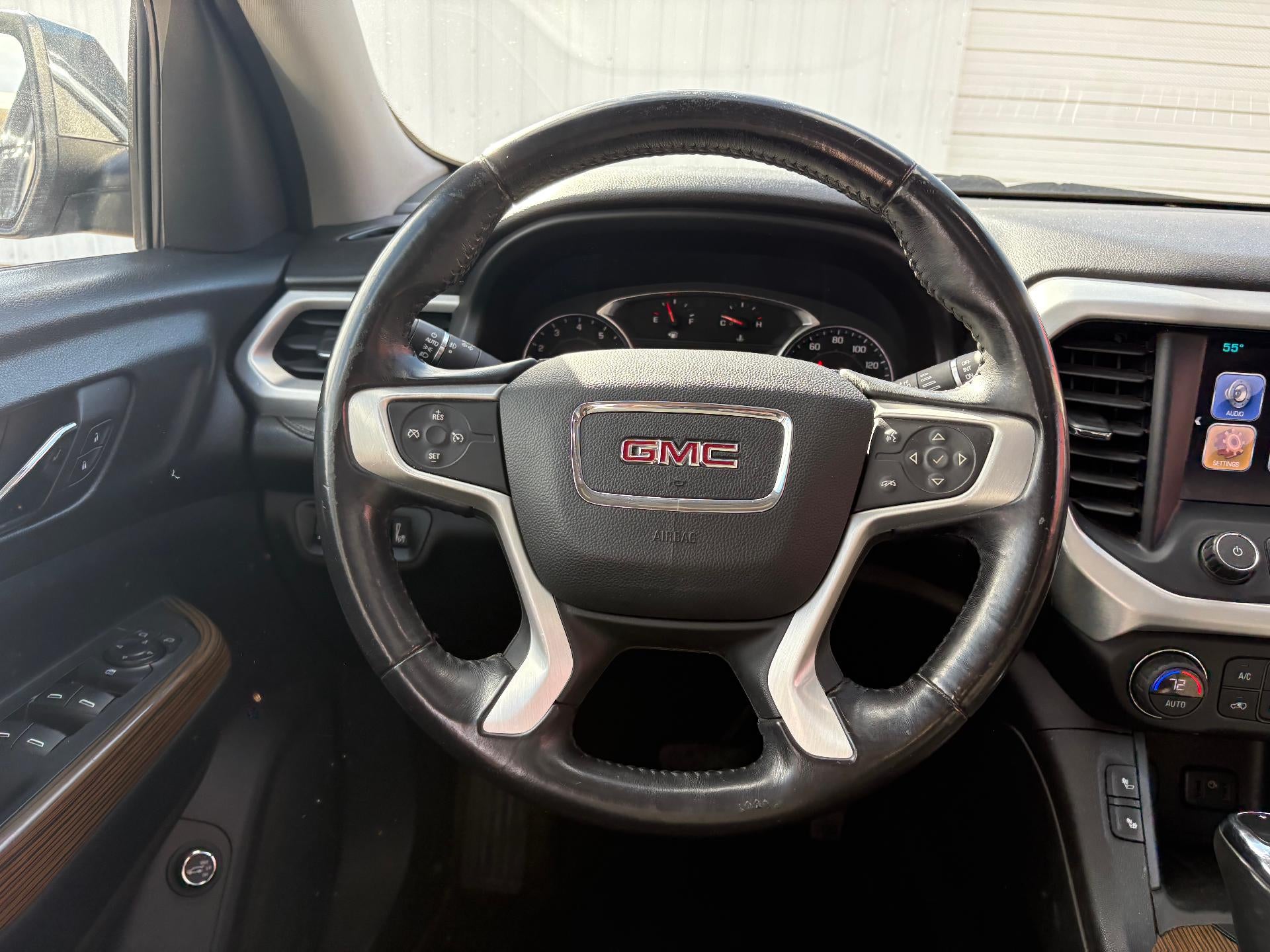 2017 GMC Acadia SLE