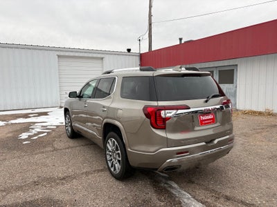 2023 GMC Acadia Denali