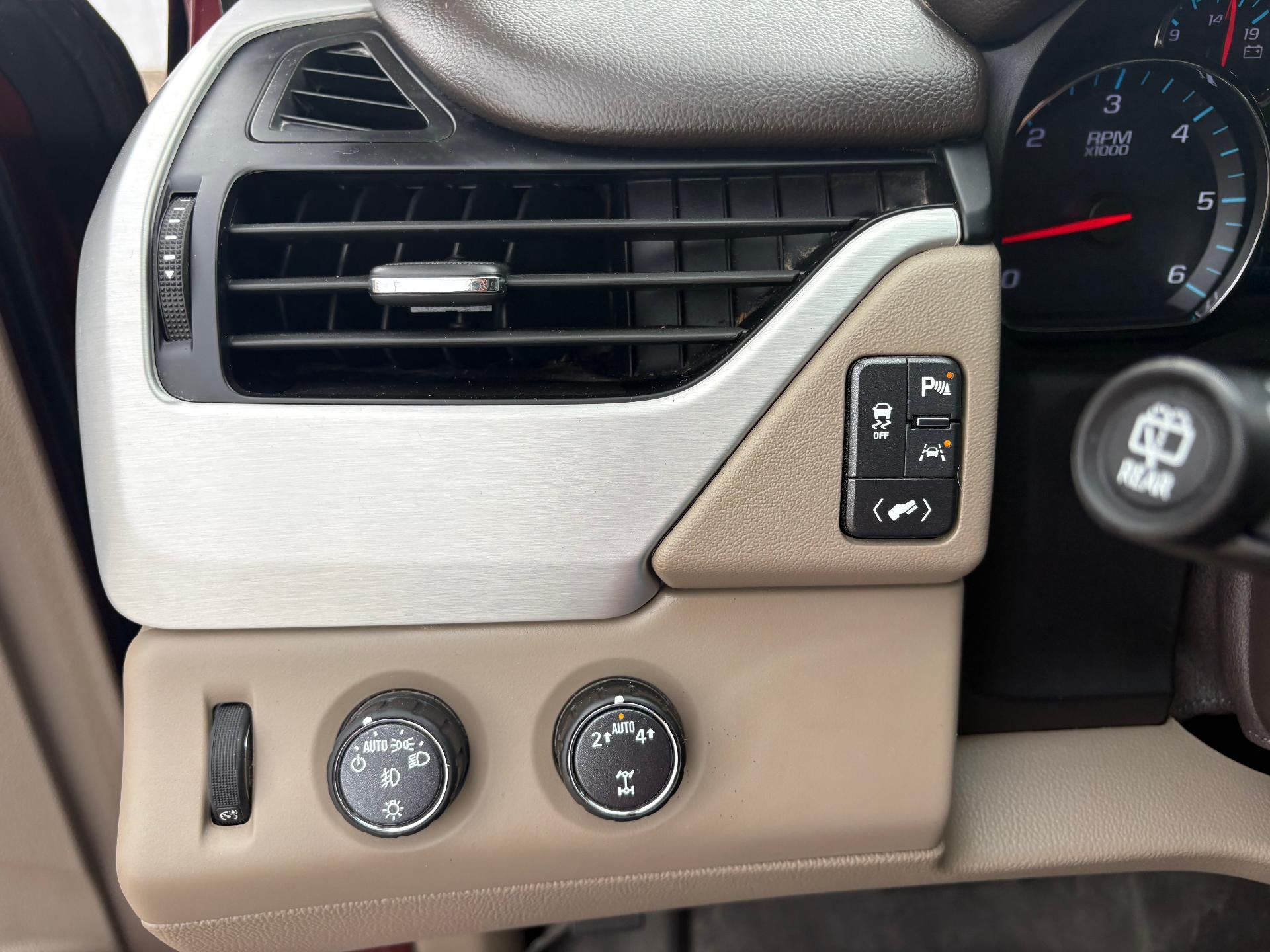 2020 GMC Yukon XL SLT