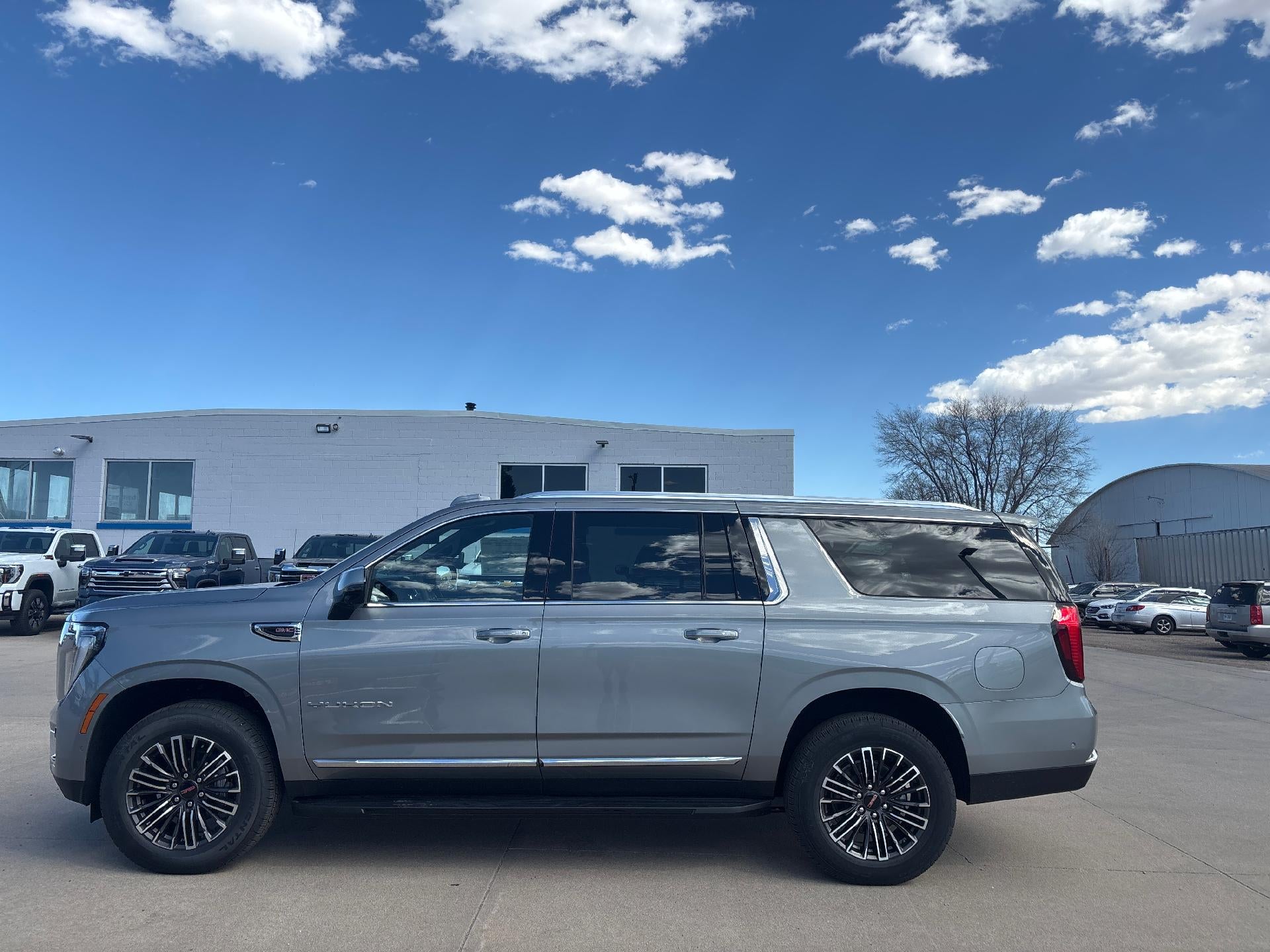 2026 GMC Yukon XL Elevation