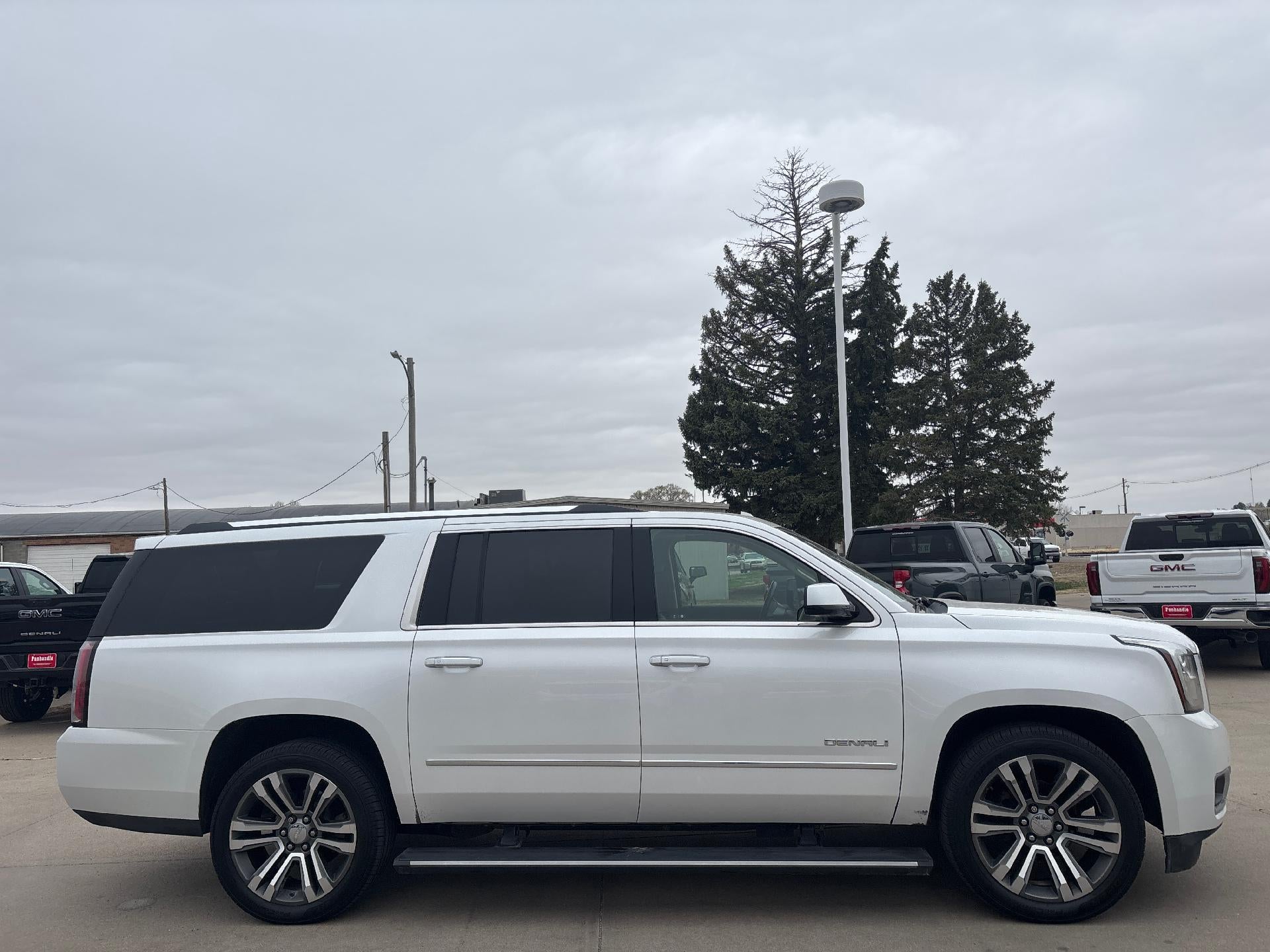 2020 GMC Yukon XL Denali