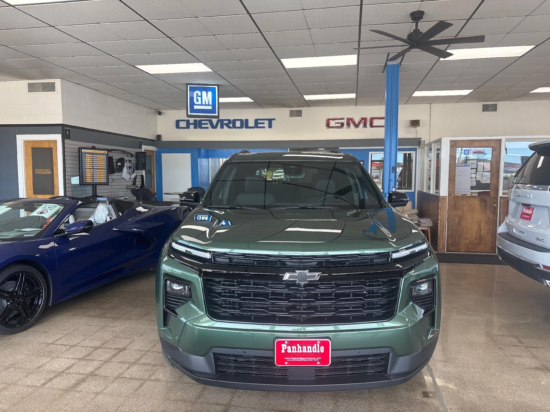 2027 Chevrolet Traverse LT