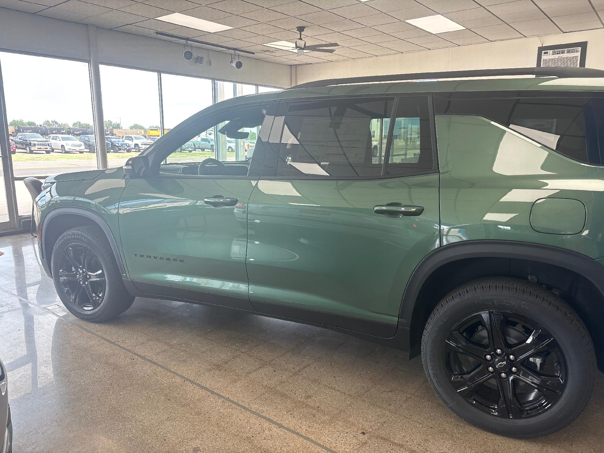 2027 Chevrolet Traverse LT