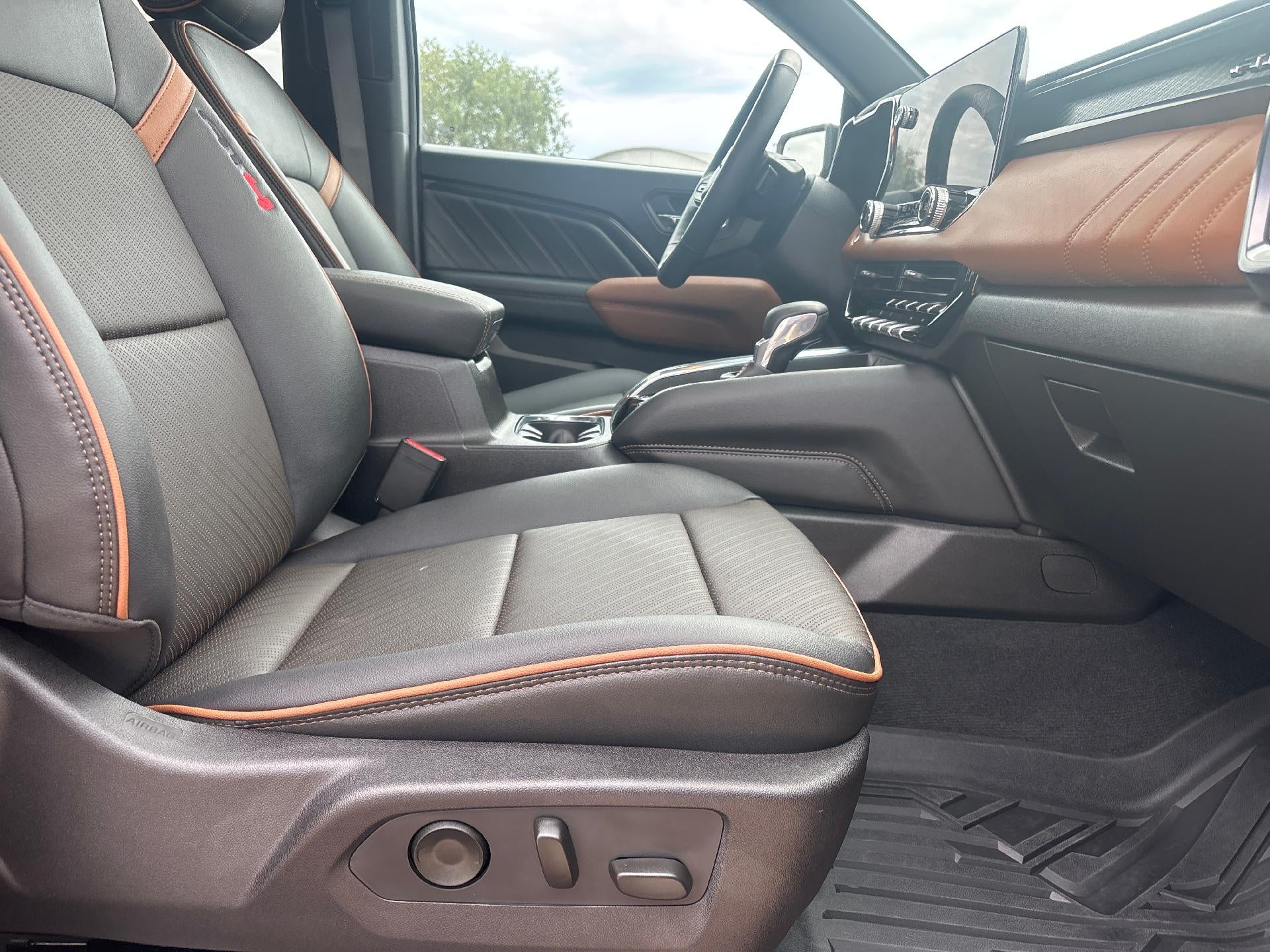 2025 GMC Canyon AT4