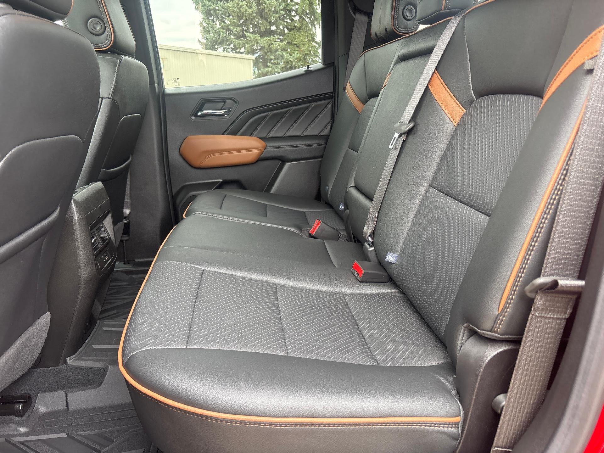 2025 GMC Canyon AT4