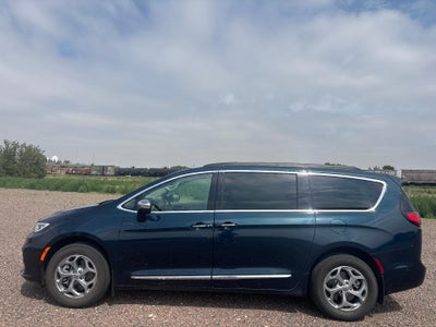 2022 Chrysler Pacifica Limited