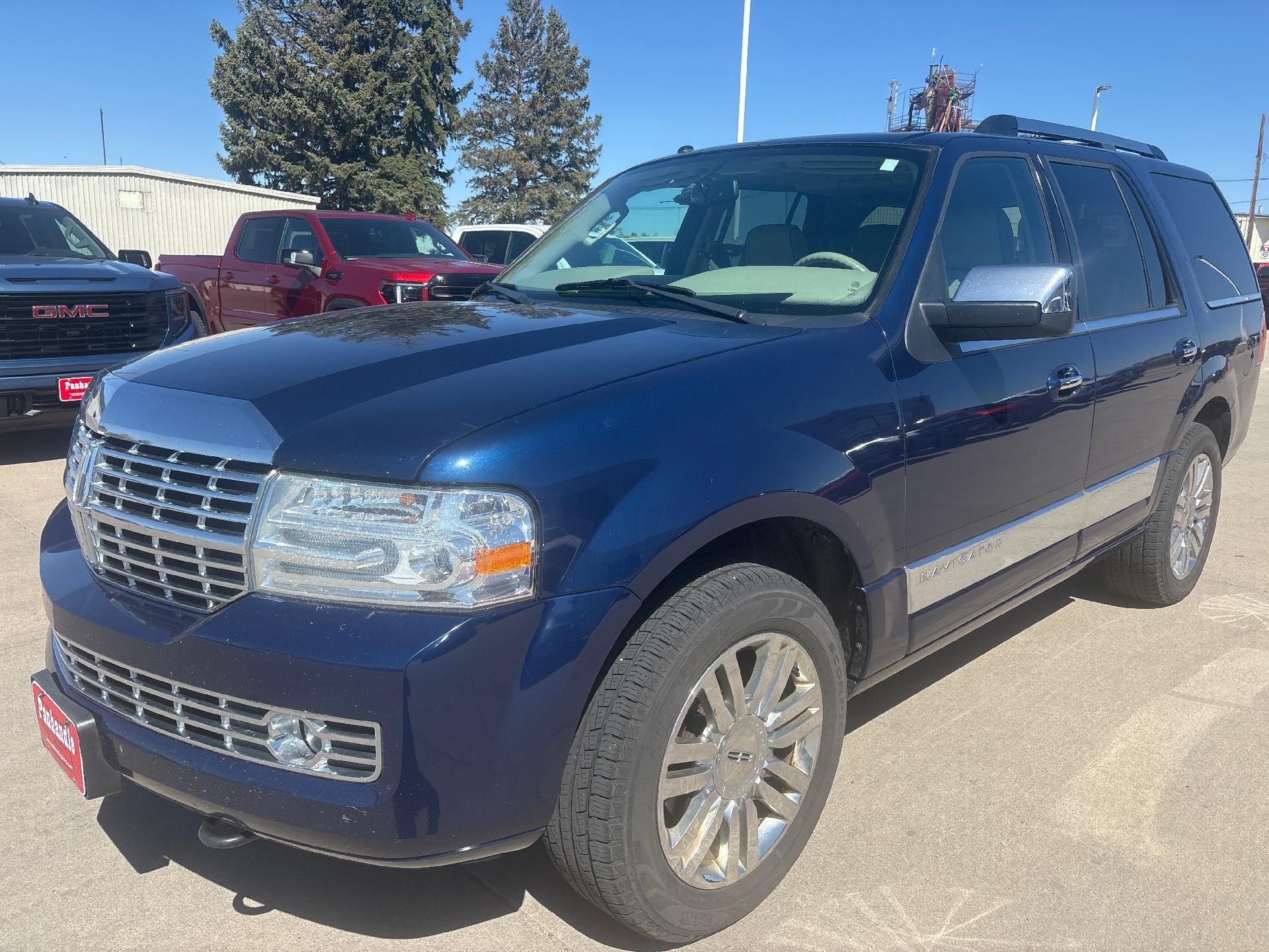 2007 Lincoln Navigator Base