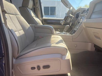 2007 Lincoln Navigator Base