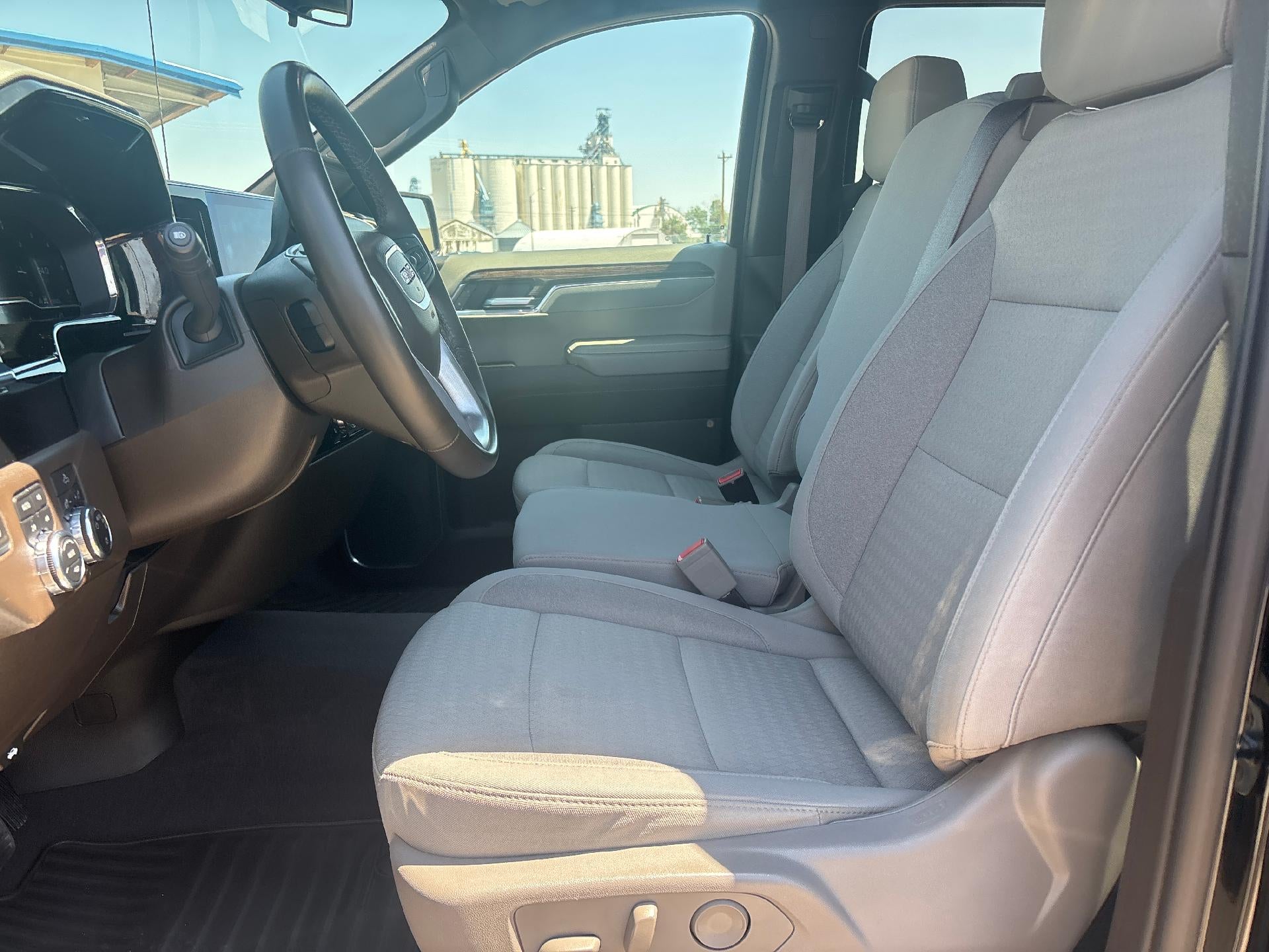 2023 GMC Sierra 1500 SLE